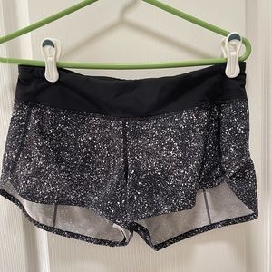 Lululemon 3” shorts size 6